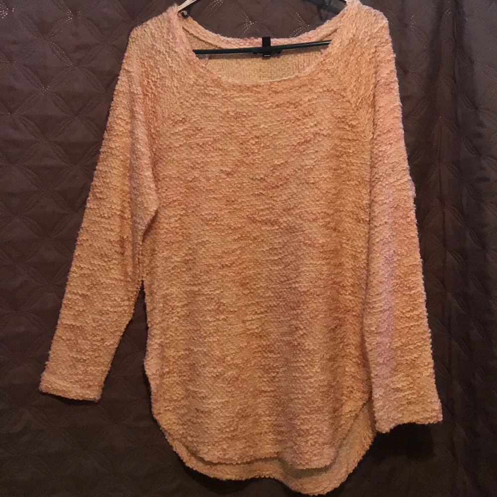 Jessica Simpson sweater
